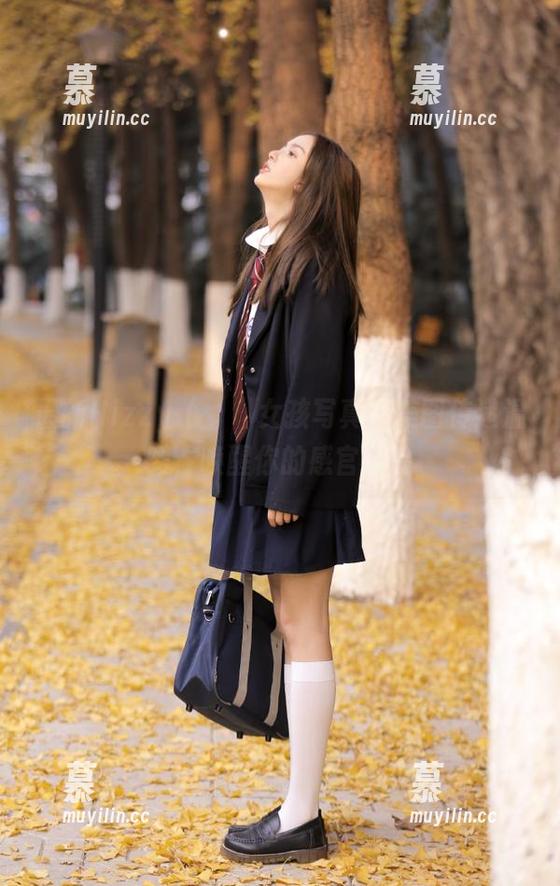 最新Hizzy (히지)女孩写真，美图传递温暖，唤醒你的感官体验